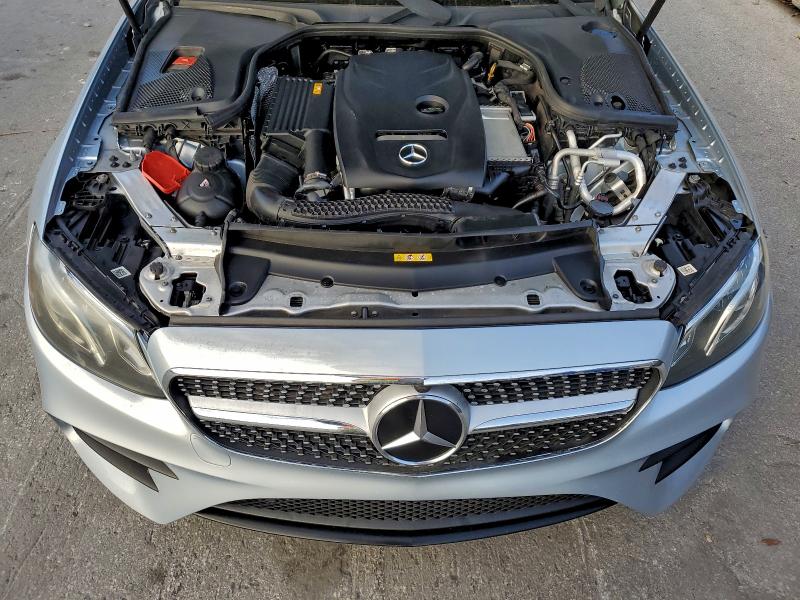 Фото 11 - MERCEDES-BENZ E-CLASS