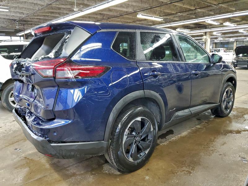 Фото 3 - NISSAN ROGUE