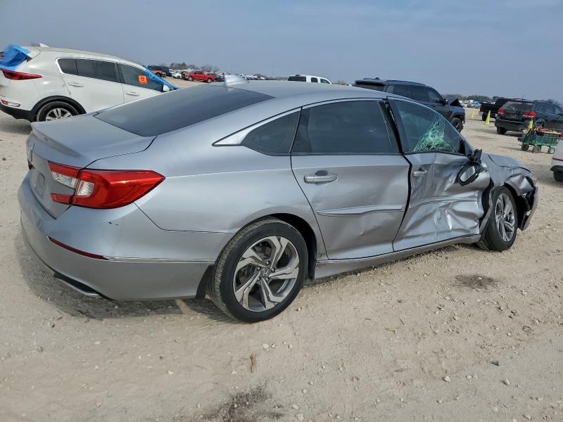 Фото 3 - HONDA ACCORD