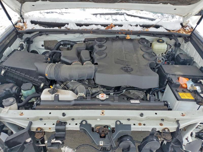 Фото 12 - TOYOTA 4RUNNER