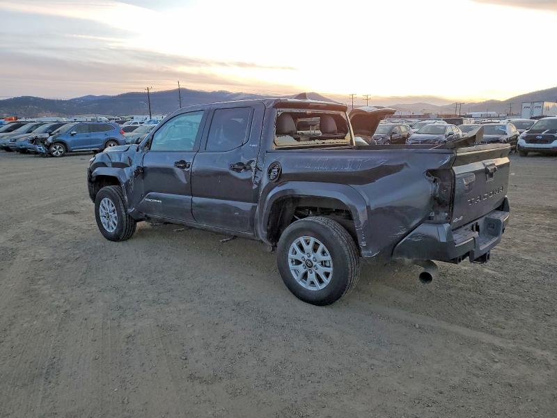 Фото 2 - TOYOTA TACOMA