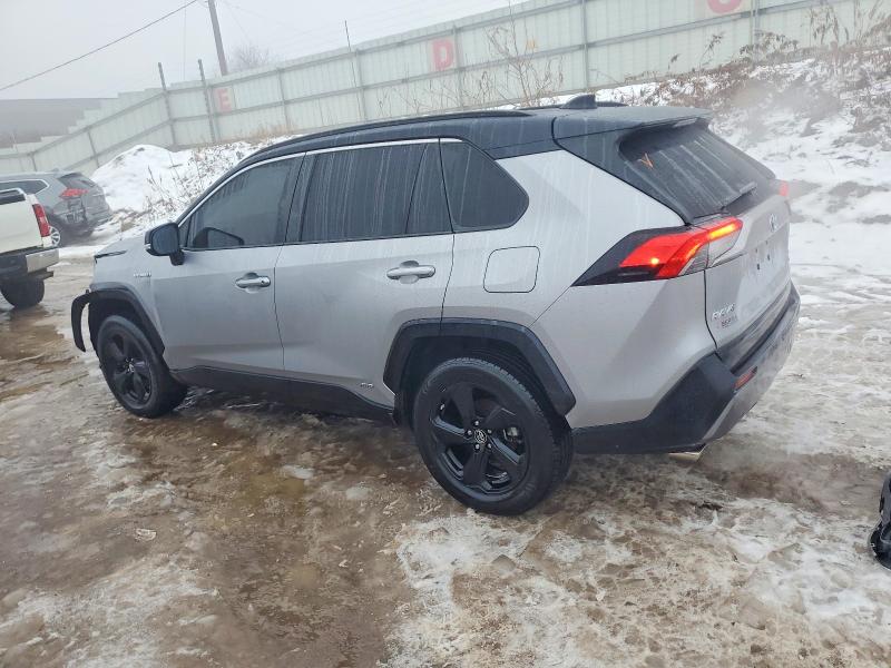 Фото 2 - TOYOTA RAV4