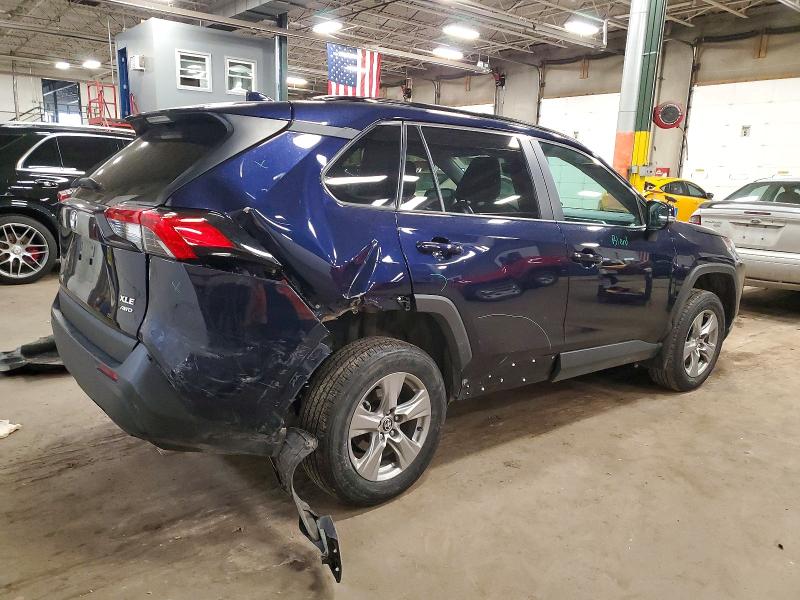 Фото 3 - TOYOTA RAV4