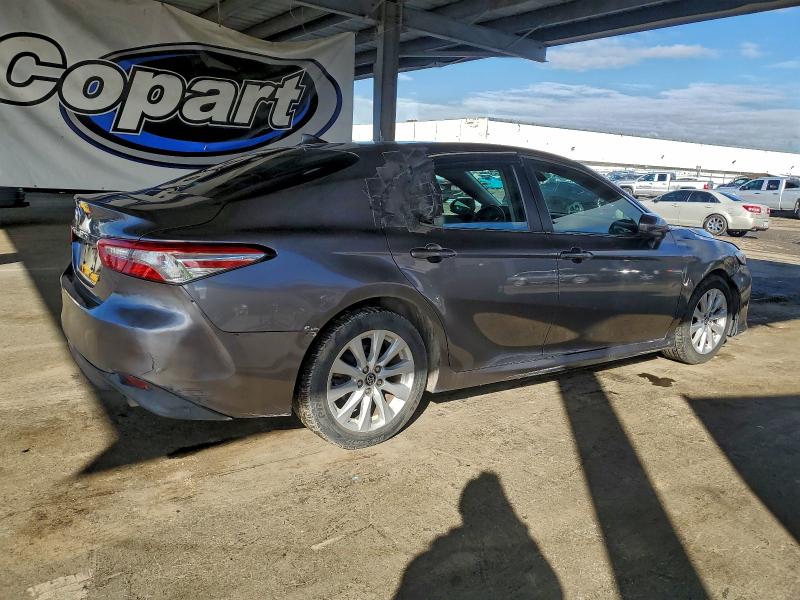 Фото 3 - TOYOTA CAMRY