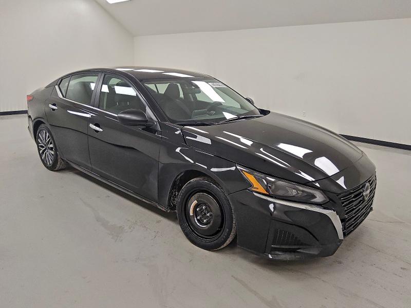 Фото 4 - NISSAN ALTIMA