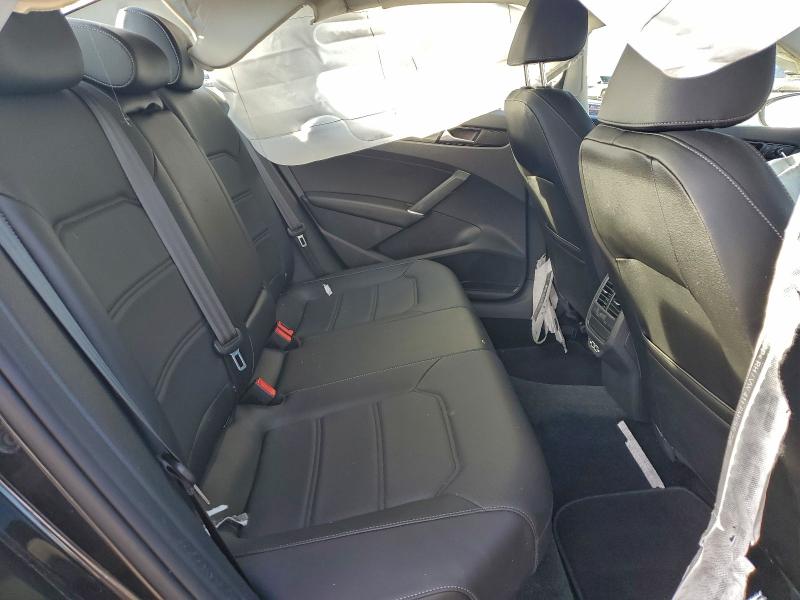 Фото 10 - VOLKSWAGEN PASSAT