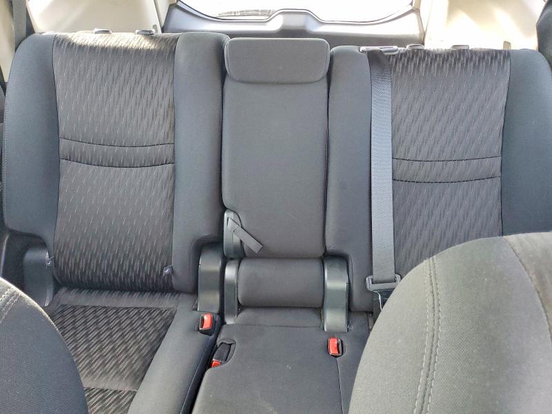 Фото 10 - NISSAN ROGUE