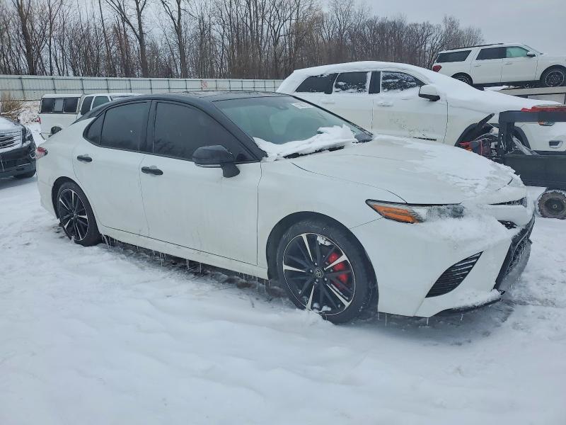 Фото 4 - TOYOTA CAMRY