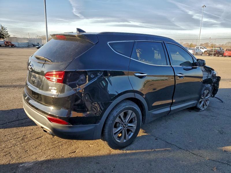 Фото 3 - HYUNDAI SANTA FE