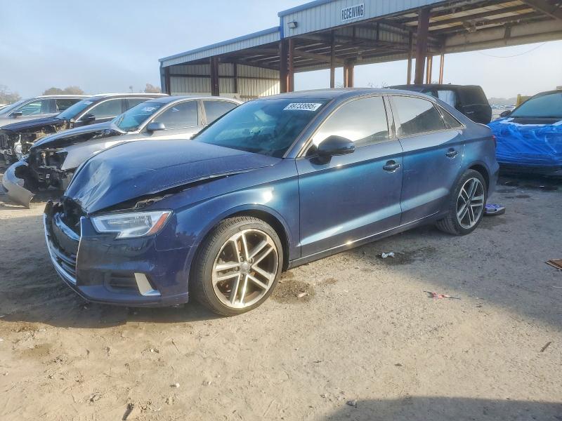 Фото 1 - AUDI A3