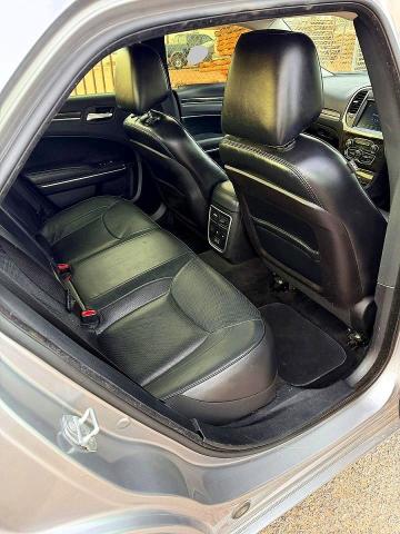 Фото 6 - CHRYSLER 300