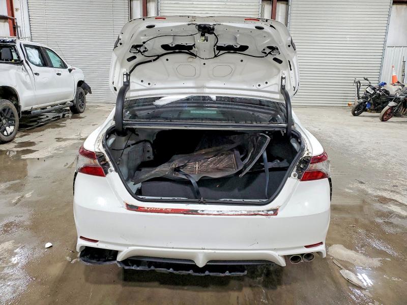 Фото 6 - TOYOTA CAMRY