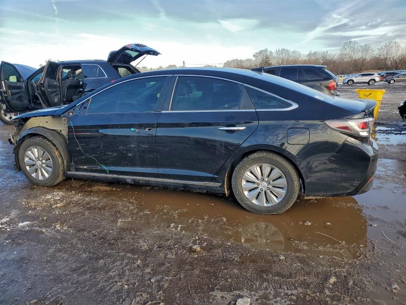 Фото 2 - HYUNDAI SONATA