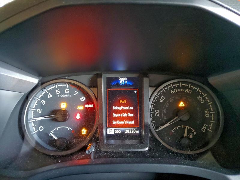 Фото 9 - TOYOTA TACOMA