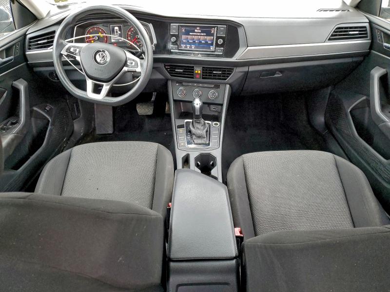 Фото 8 - VOLKSWAGEN JETTA