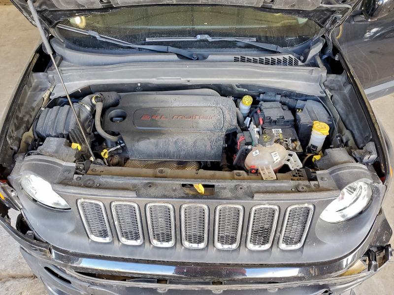 Фото 11 - JEEP RENEGADE