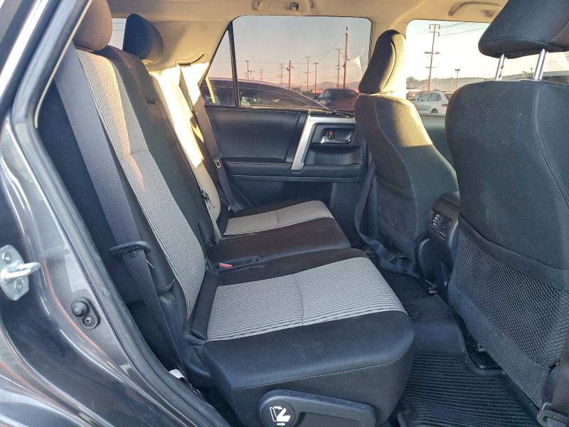 Фото 11 - TOYOTA 4RUNNER