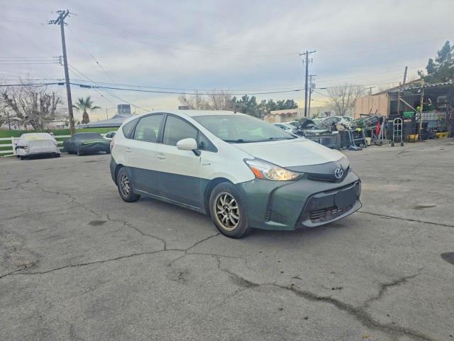 Фото 1 - TOYOTA PRIUS