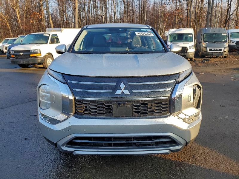 Фото 5 - MITSUBISHI OUTLANDER