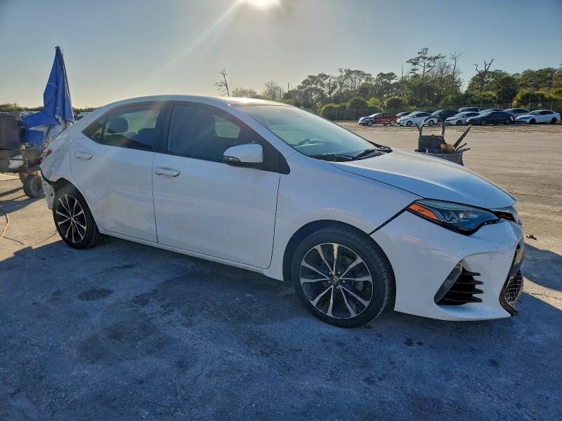 Фото 4 - TOYOTA COROLLA