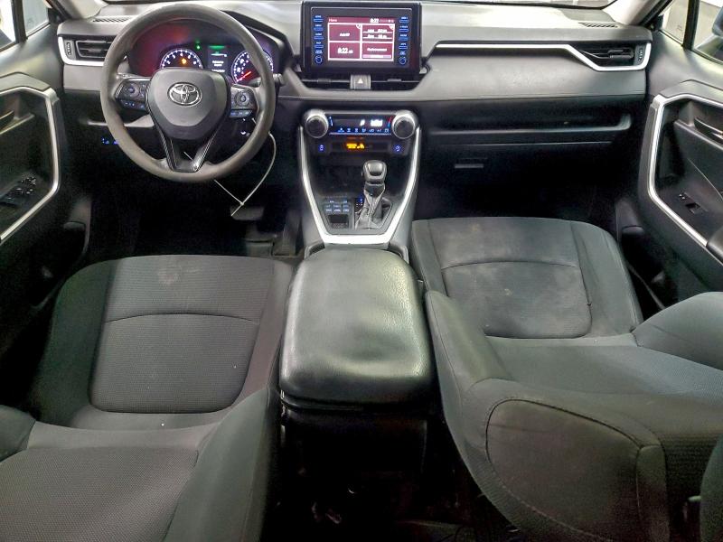 Фото 8 - TOYOTA RAV4