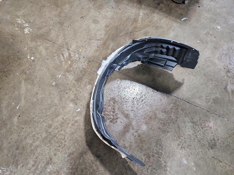 Фото 13 - MITSUBISHI OUTLANDER