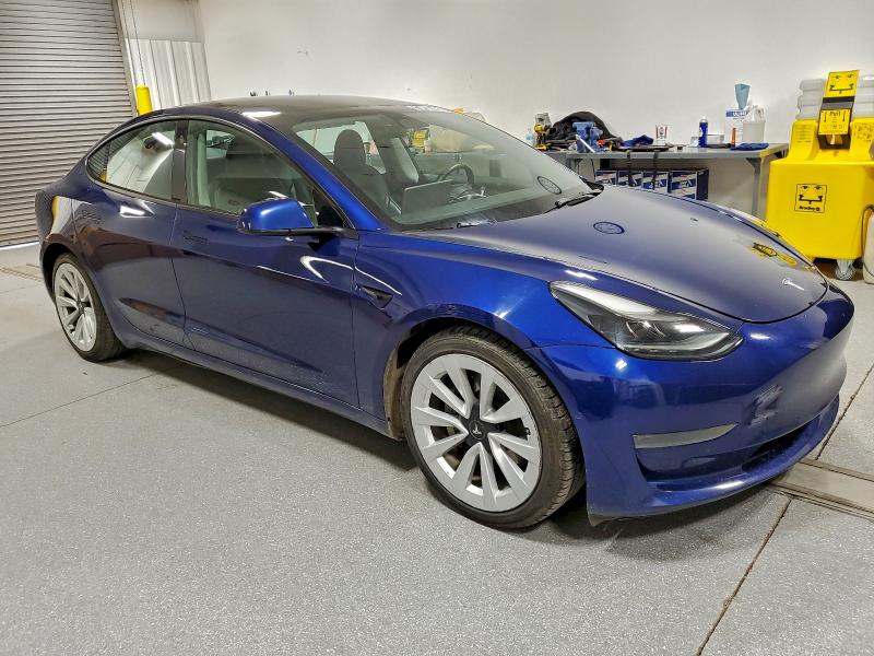 Фото 4 - TESLA MODEL 3