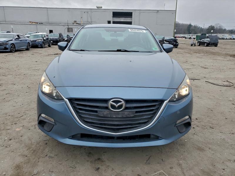 Фото 5 - MAZDA 3