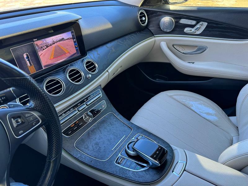 Фото 13 - MERCEDES-BENZ E-CLASS