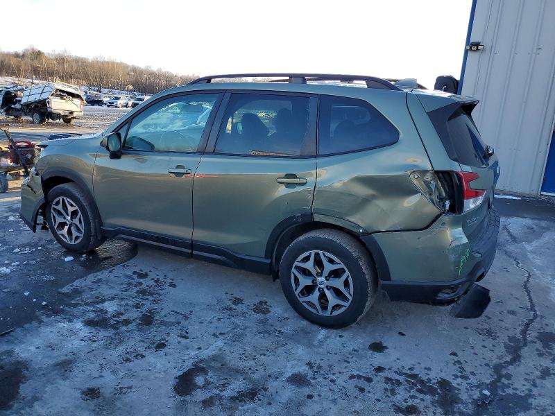 Фото 2 - SUBARU FORESTER