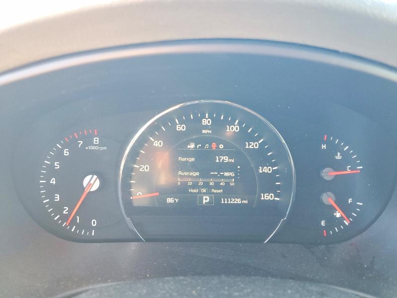 Фото 9 - KIA SORENTO