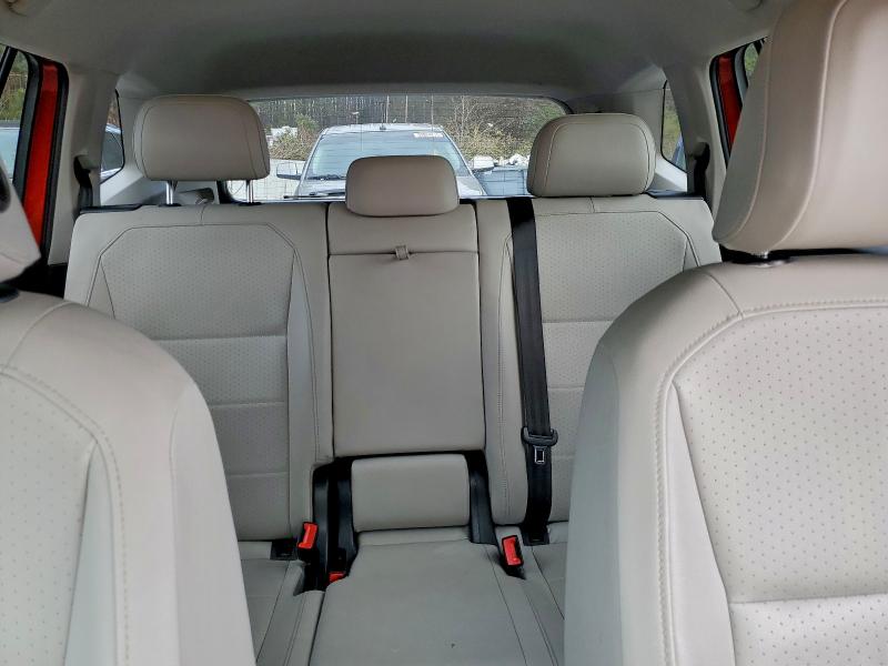 VOLKSWAGEN TIGUAN 2019 VIN 3VV3B7AX1KM094225