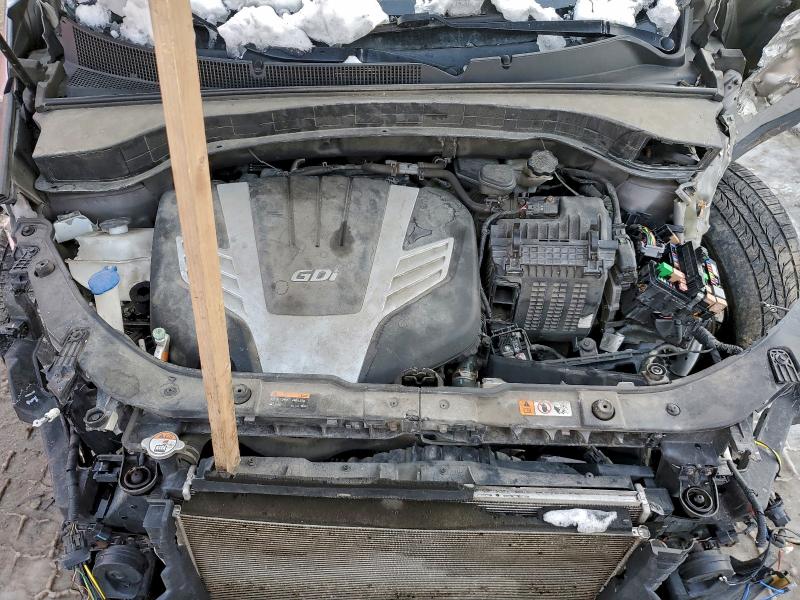 Фото 12 - KIA SORENTO