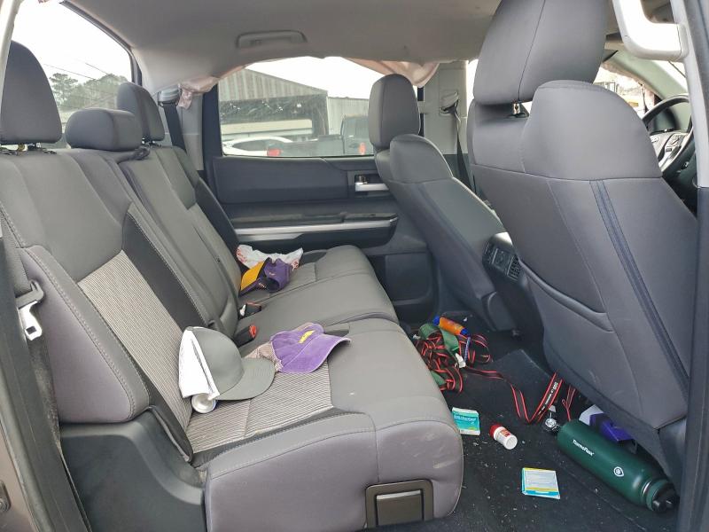 Фото 10 - TOYOTA TUNDRA