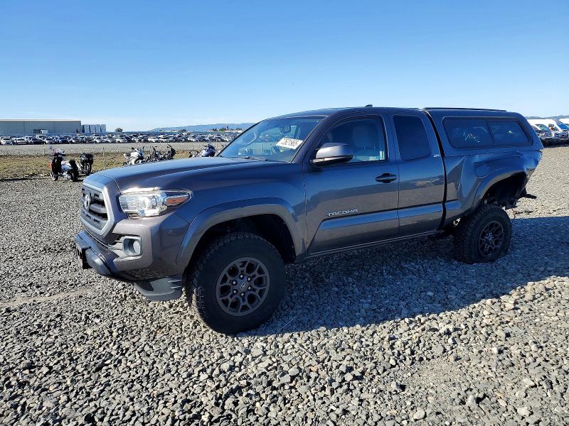 Фото 1 - TOYOTA TACOMA