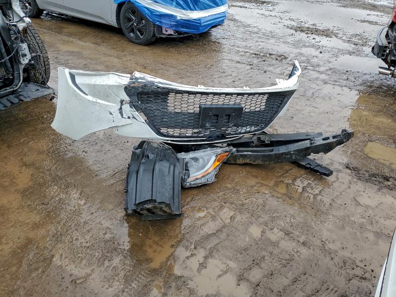 Фото 12 - TOYOTA COROLLA