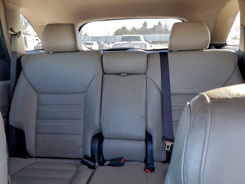 Фото 10 - KIA SORENTO