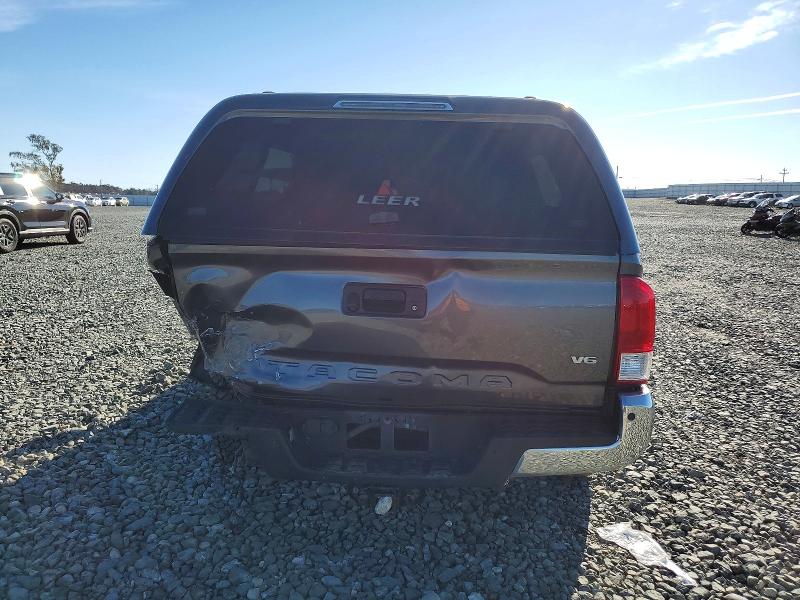 Фото 6 - TOYOTA TACOMA