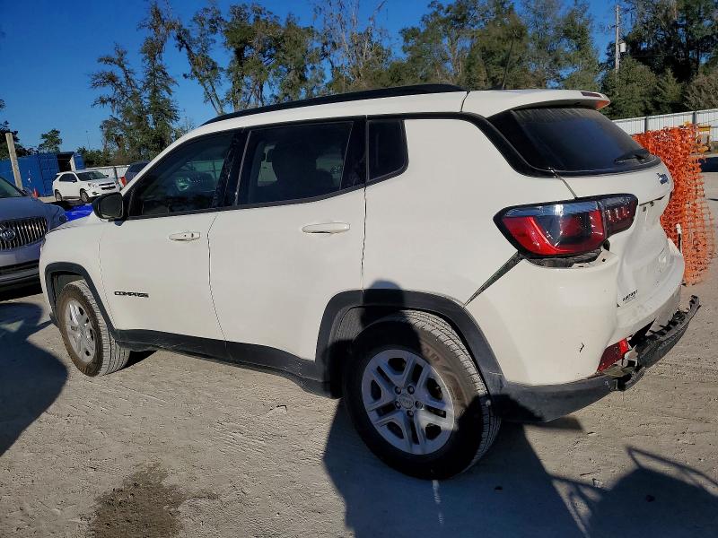 Фото 2 - JEEP COMPASS