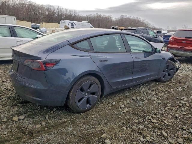 Фото 3 - TESLA MODEL 3