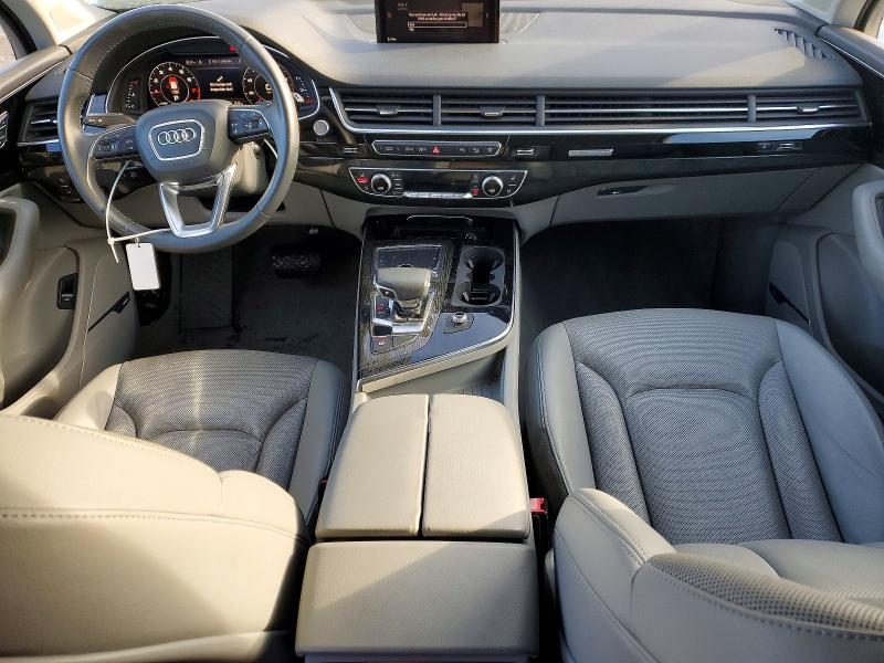 Фото 8 - AUDI Q7