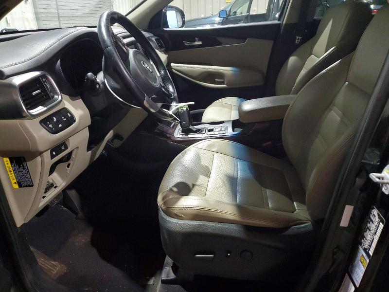 Фото 7 - KIA SORENTO