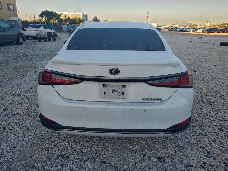 LEXUS ES300 2022 VIN 58AGA1C18NU018918