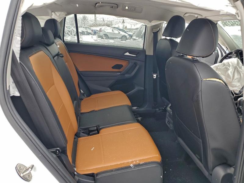 Фото 10 - VOLKSWAGEN TIGUAN