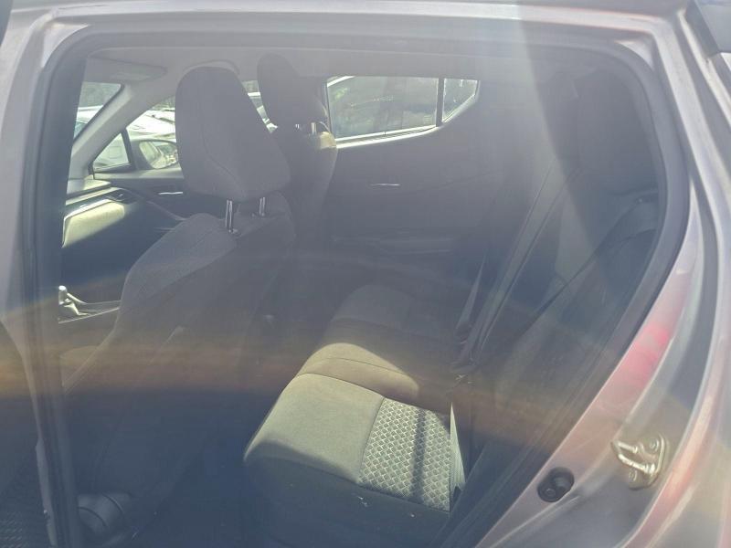 Фото 6 - TOYOTA C-HR