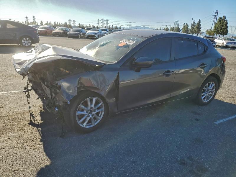 Фото 1 - MAZDA 3