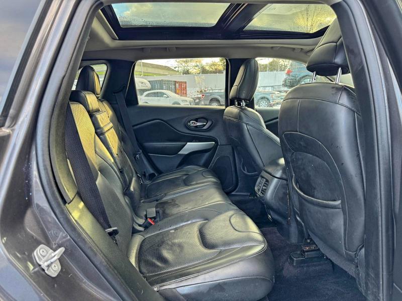 Фото 7 - JEEP CHEROKEE