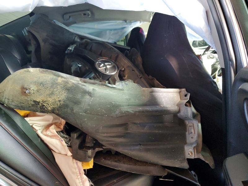 Фото 10 - TOYOTA CAMRY