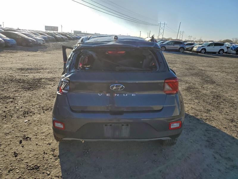 Фото 6 - HYUNDAI VENUE