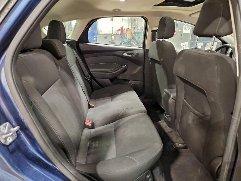 Фото 10 - FORD FOCUS